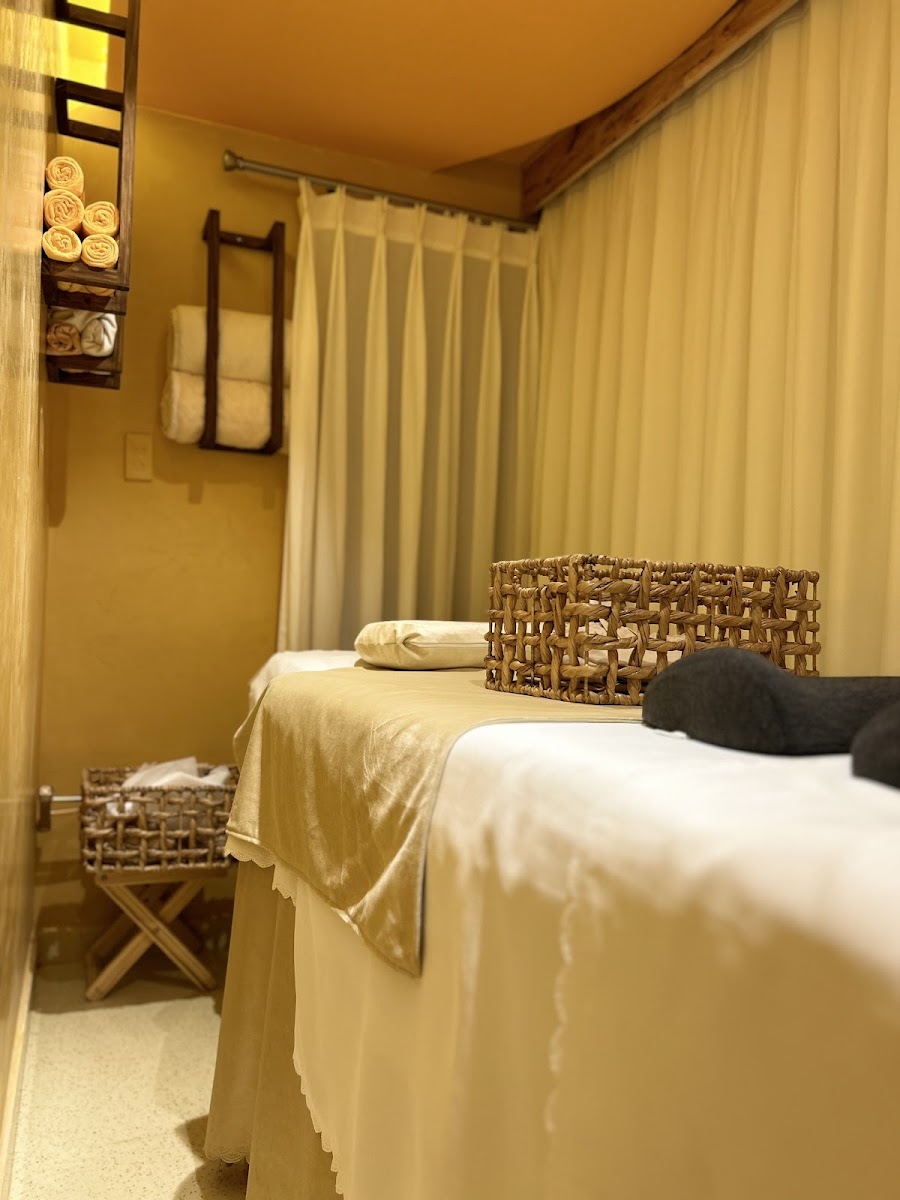 LADI Inner Flow | Dẫn lưu & Phục hồi cơ thể (Lymphatic & Body Recovery) in Thao Dien