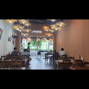 Lake view 1983 traditional vietnamese & vegan restaurant photo 4 in Thao Dien