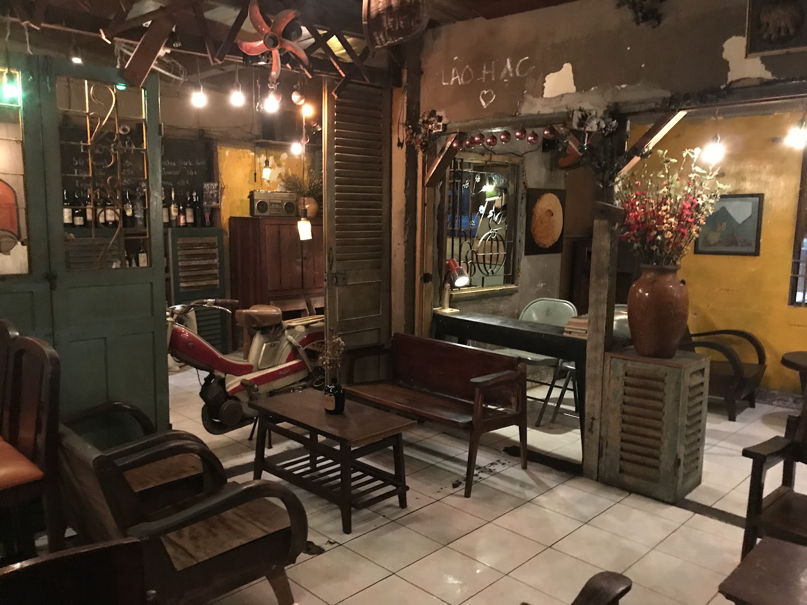 Lão Hạc Quán - Cafe in Thao Dien