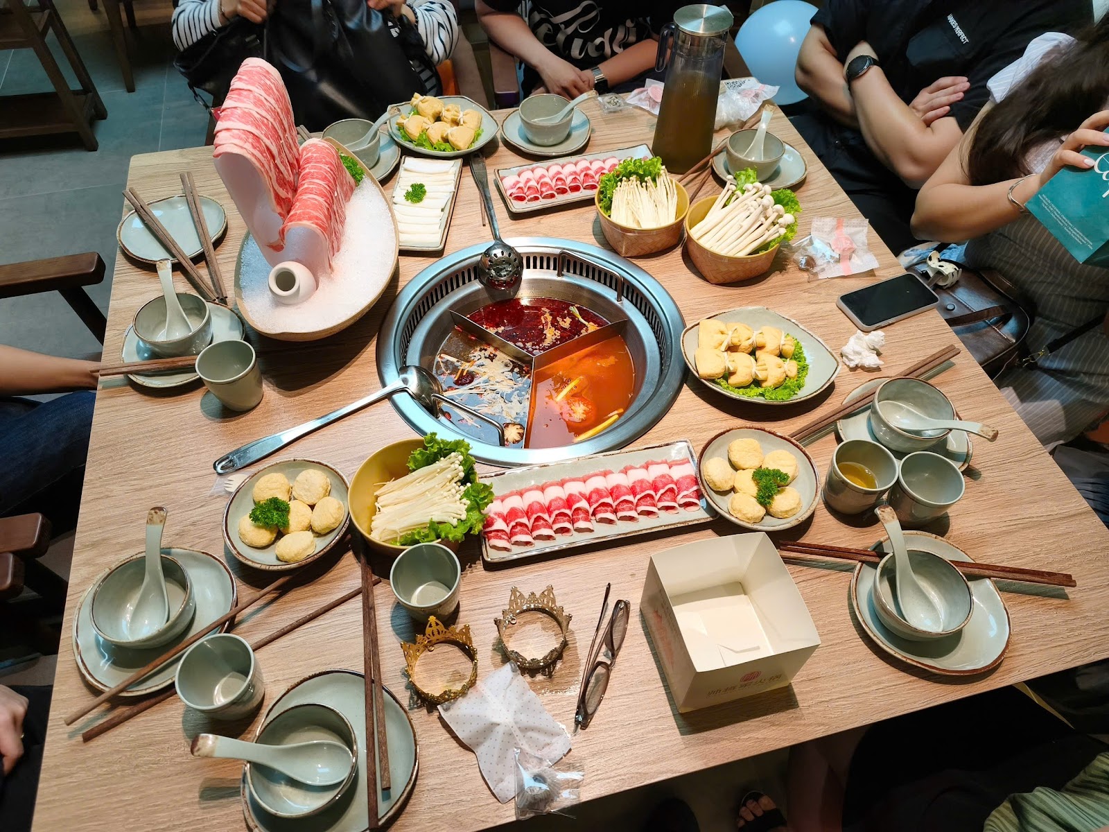 Lẩu Soái Tướng Quân - Lead General Hotpot Landmark 81 Ho Chi Minh City | 帅将军(胡志明店)火锅 photo 1 in Thao Dien