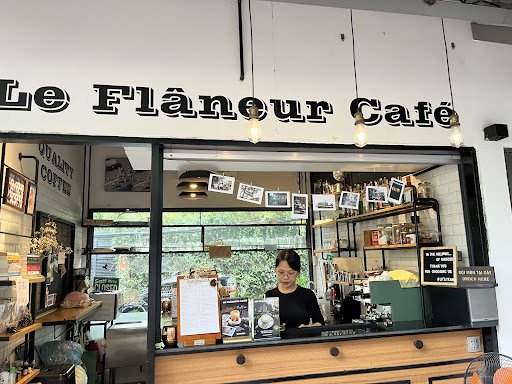 Le Flaneur Cafe & Bar photo 9 in Thao Dien