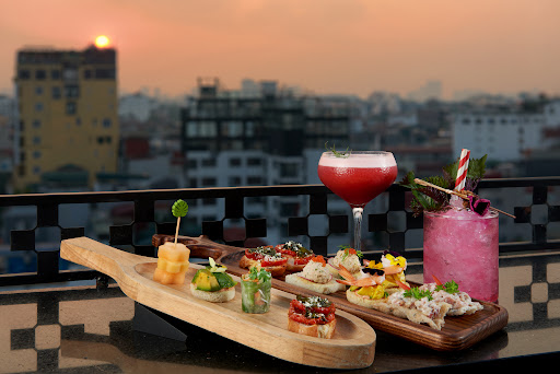 Lighthouse Sky Bar photo 4 in Thao Dien