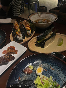 Mixed Vietnamese-Sushi Platter