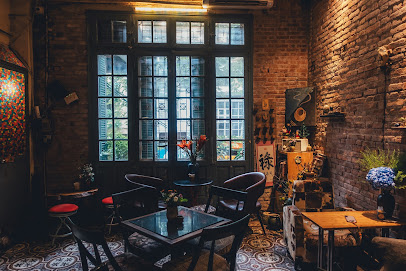 Loading T café Coffee shop in Ha Noi - exterior
