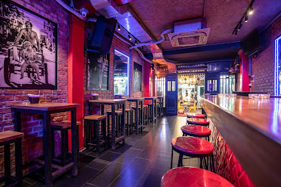 Local Bar Bar in Ha Noi - exterior