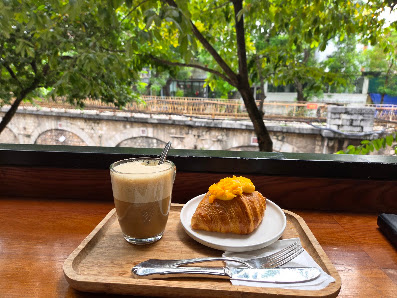 Local Bread Bakery & Cafe - Tiệm bánh & Cafe Phùng Hưng photo 8 in Thao Dien