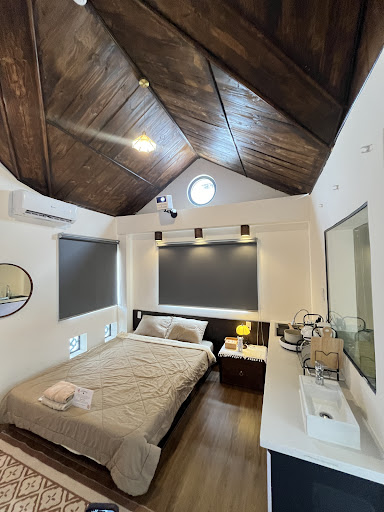 Looking Homestay Sài Gòn - Nguyễn Gia Trí, Bình Thạnh in Saigon