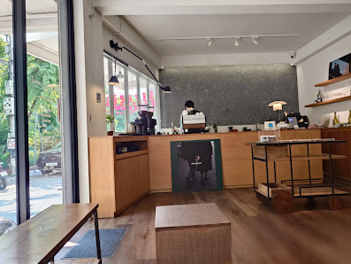 LOW BATTERY NEED COFFEE photo 6 in Thao Dien