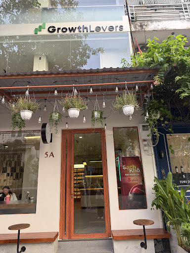 Luna Café & Wine Bar photo 4 in Thao Dien