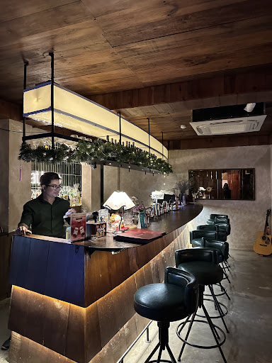 Luna & Co. - Rooftop Bar and Café photo 4 in Thao Dien