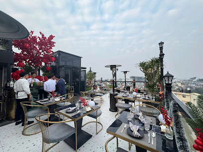 Luna Restaurant & Skybar Restaurant in Ha Noi - exterior