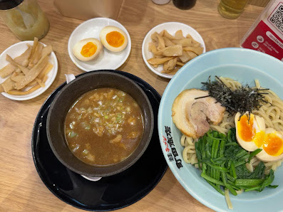 Ramen with Soup and Side Dishes