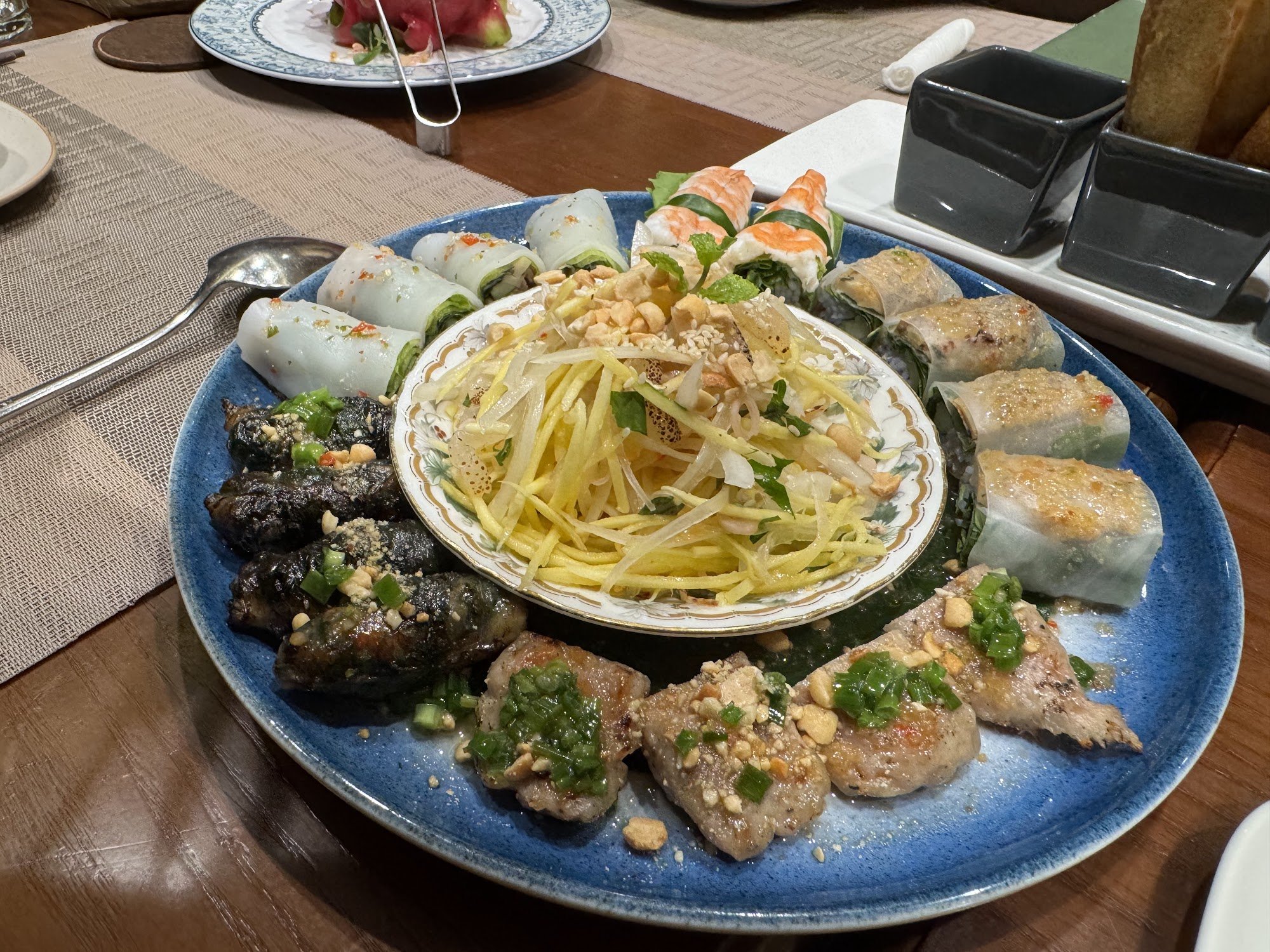 Gỏi cuốn platter