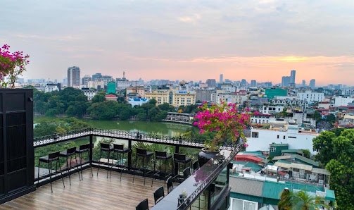 Majesty Sky Bar photo 7 in Thao Dien