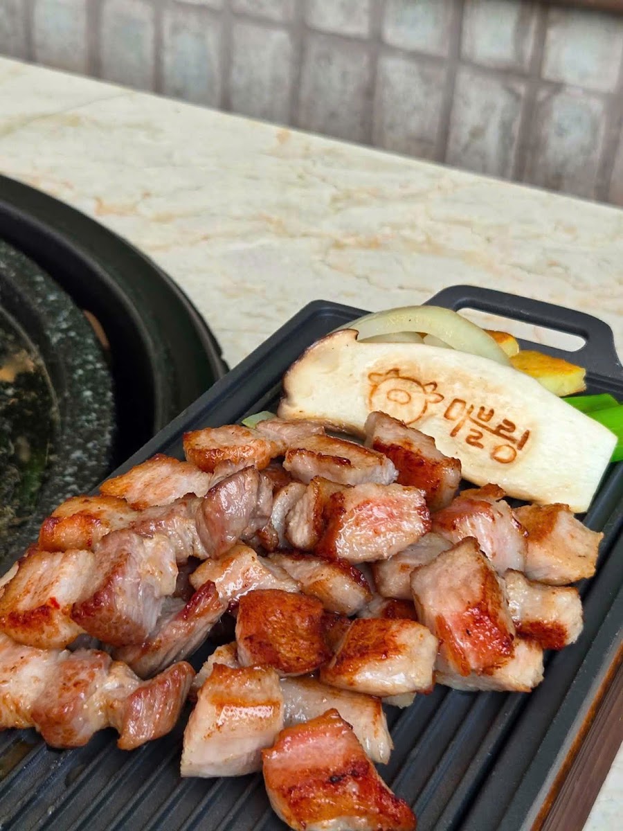 Marbling Korean BBQ - 마블링 photo 2 in Thao Dien
