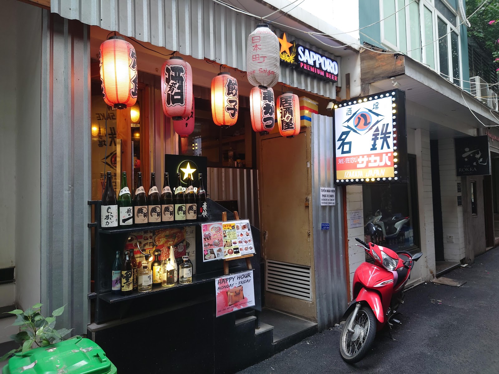ME-TETSU IZAKAYA - Izakaya Restaurant in Thao Dien