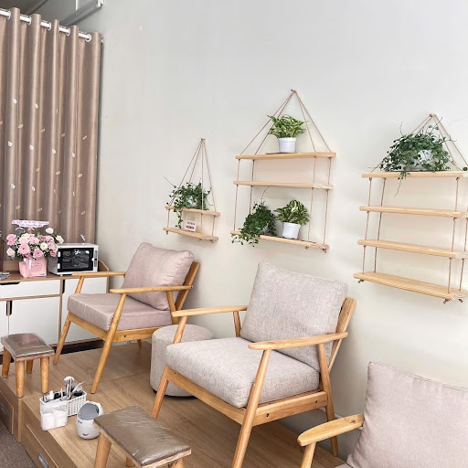 Meadow Nails - Thảo Điền photo 6 in Thao Dien