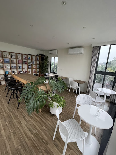 MEER Cafe & Terrace bar Coffee shop in Ha Noi - exterior