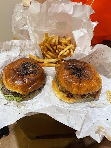 Merlion Cafe • Gourmet Burger photo 5 in Thao Dien