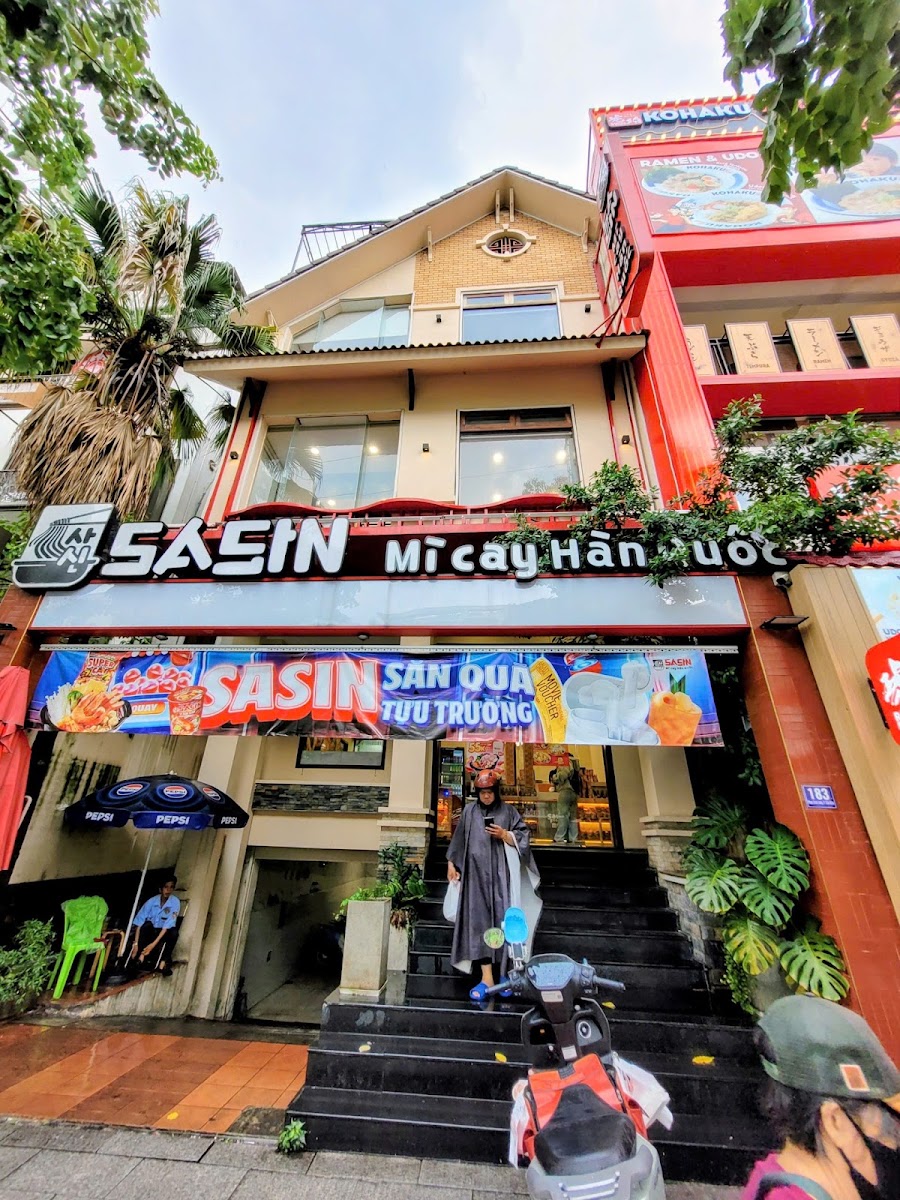Mì Cay Sasin 183 Phan Xích Long - Korean Restaurant in Thao Dien