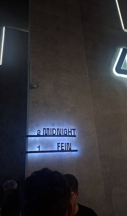 MidNight Bar Bar in Ha Noi - exterior
