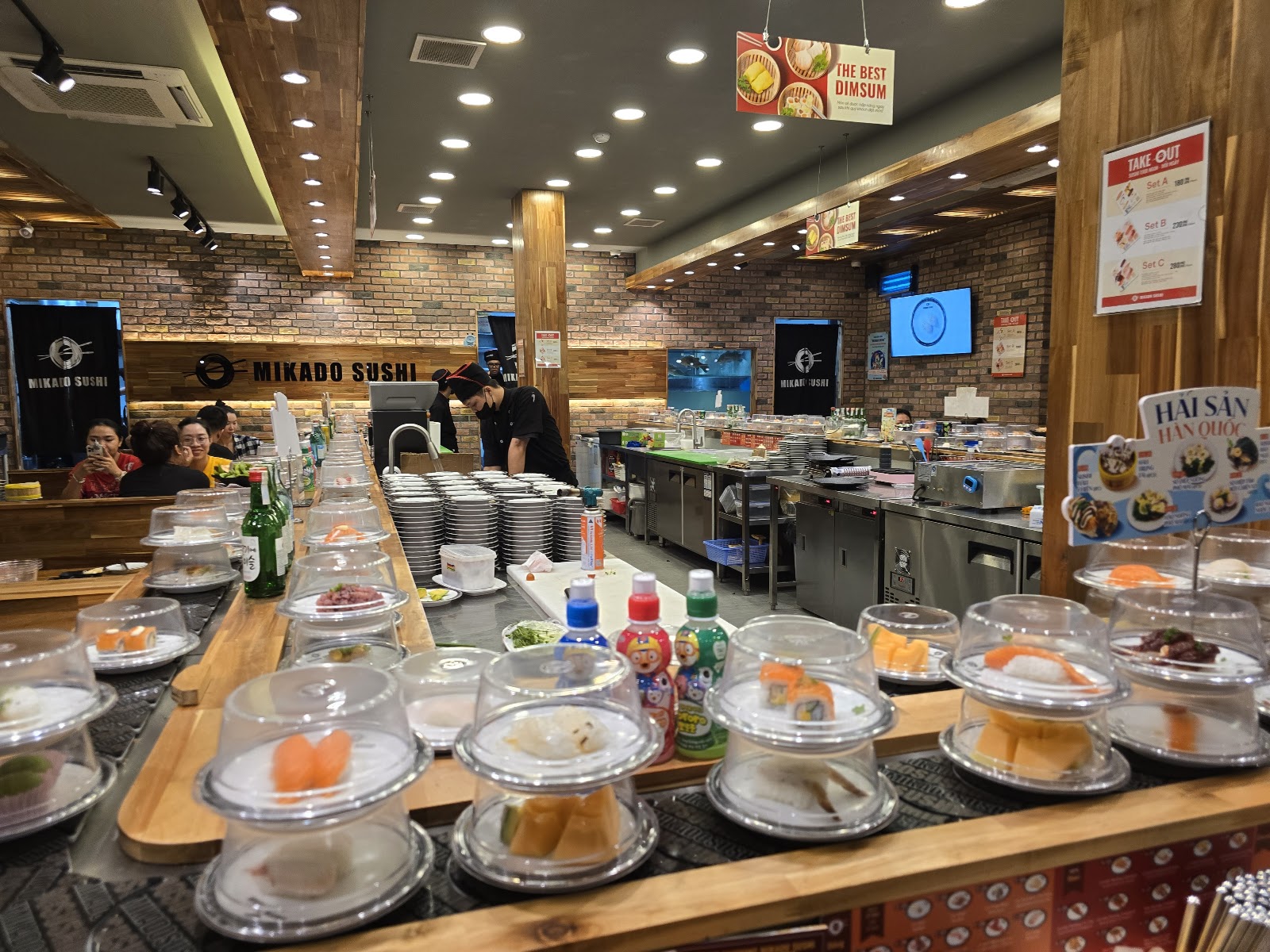 Mikado Sushi Thảo Điền[미카도 스시 타오디엔] photo 15 in Thao Dien