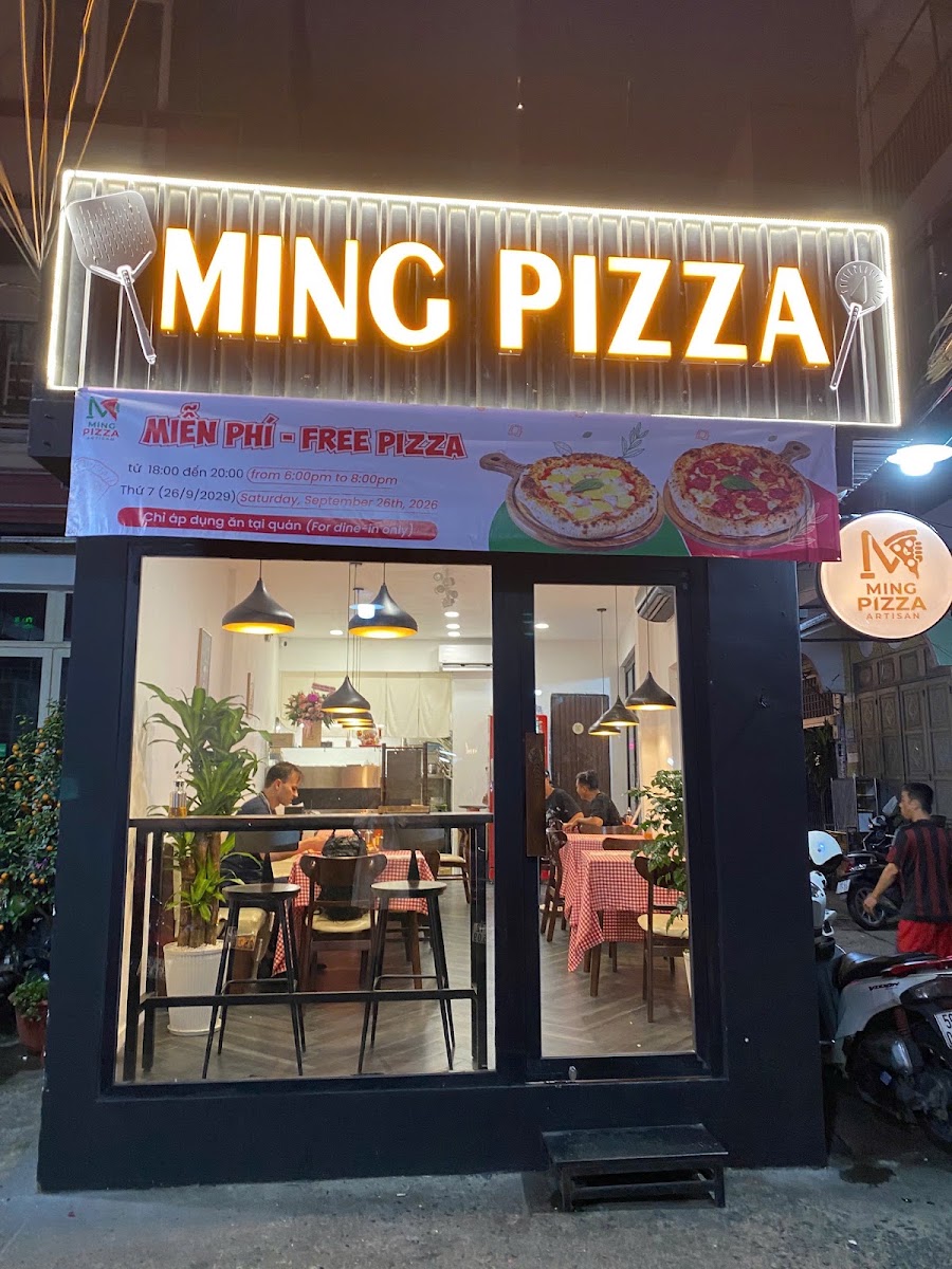 Ming pizza in Saigon