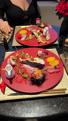 Sushi or sashimi platter