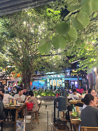 Mơ Nướng - Barbecue Restaurant in Thao Dien