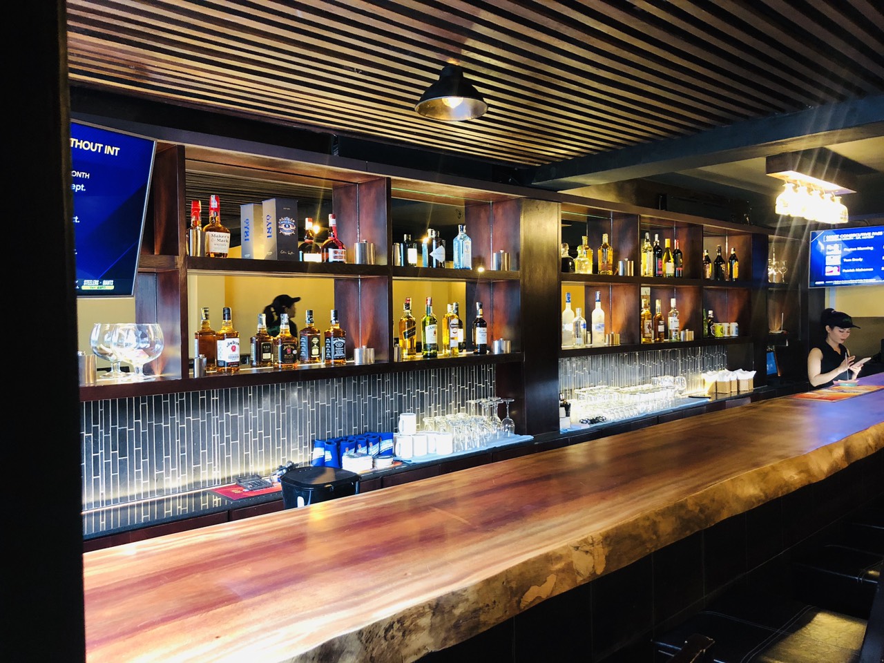 Mulligans Saigon - Restaurant & Pub photo 8 in Thao Dien