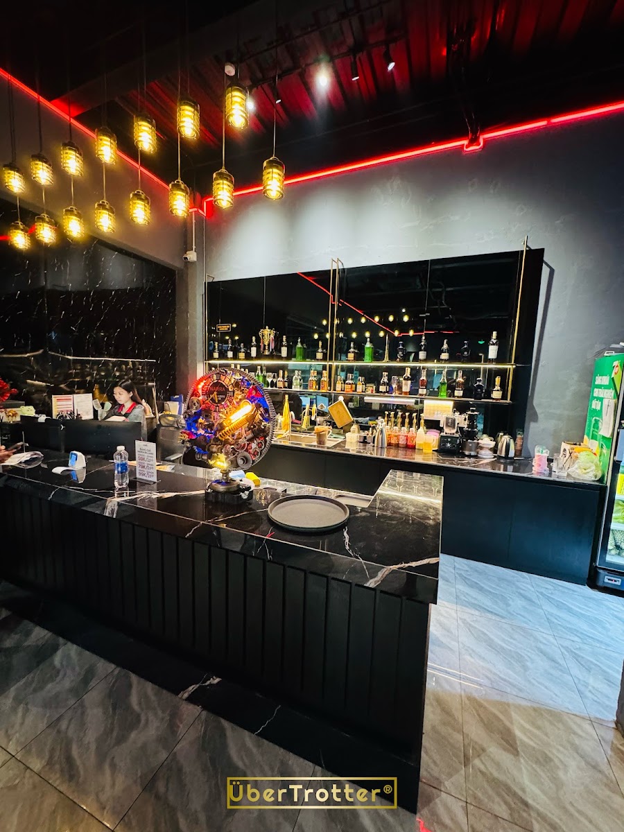 Narra Billiards Club in Saigon