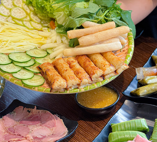Nem nướng D'ran - Trương Quyền - Vietnamese Restaurant in Thao Dien