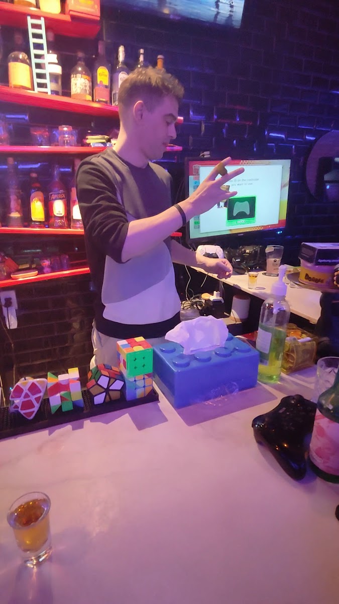 Next Level - Cocktails & Consoles - Cocktail Bar in Thao Dien