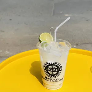 Iced Yogurt at Ngân Coffee in Thao Dien