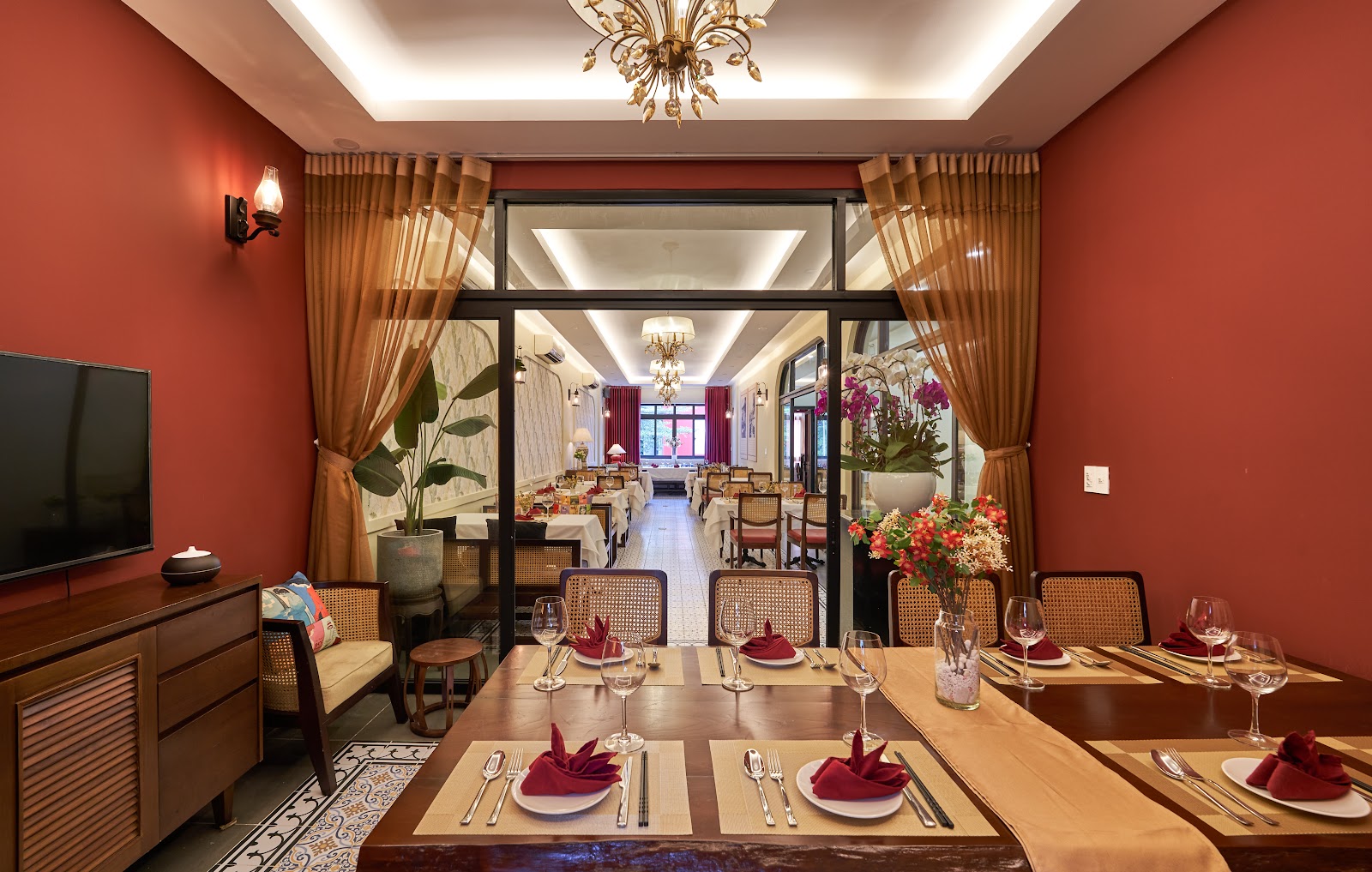 Nhà Hàng Maison Mận-Đỏ - Asian Fusion Restaurant in Thao Dien