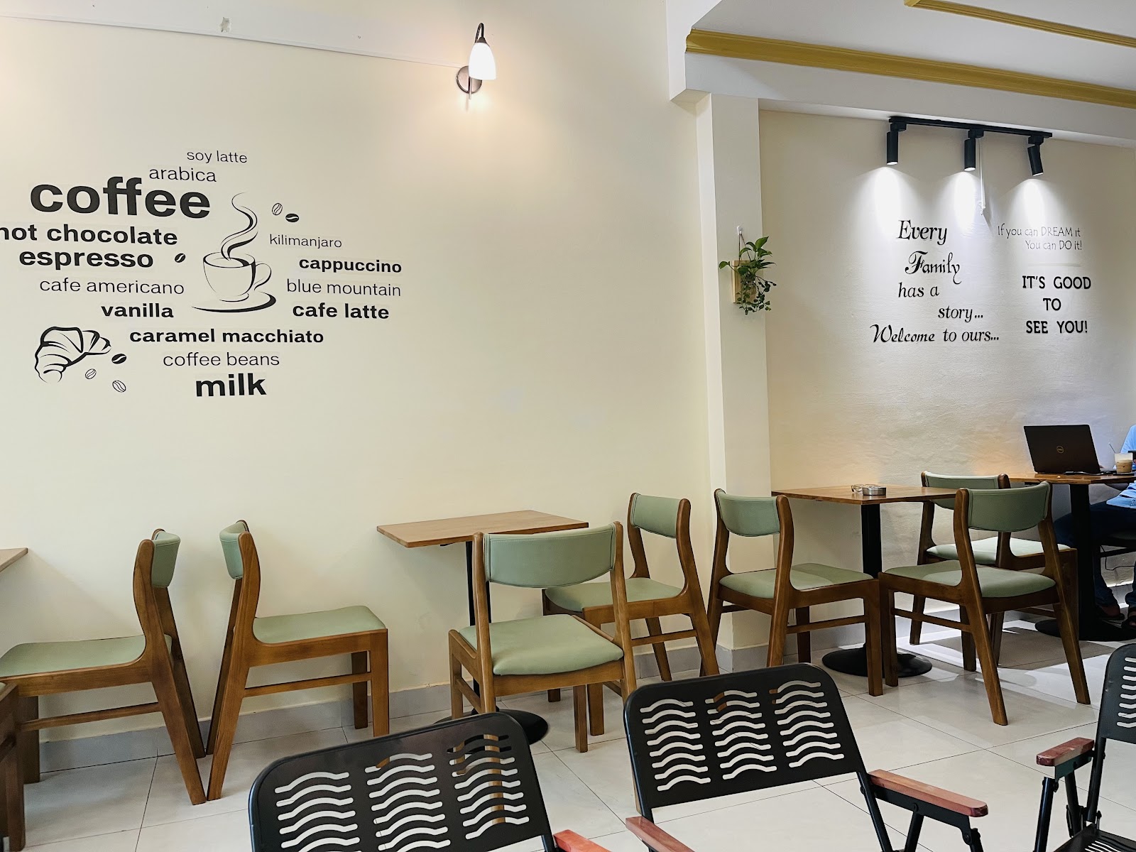 NV House Coffee & Tea photo 2 in Thao Dien