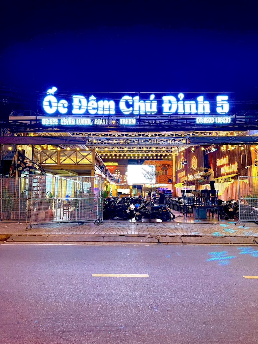 Ốc Đêm Chú Đỉnh 5 - 583 Lê Văn Lương - Quận 7 - Seafood Restaurant in Thao Dien