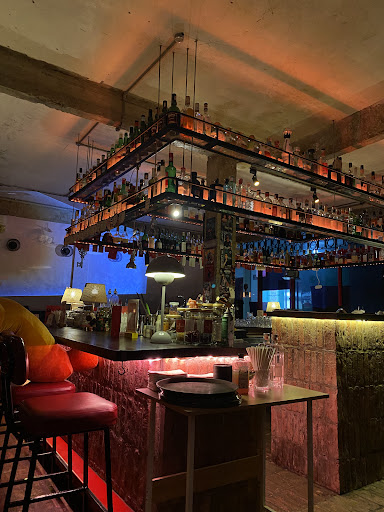 Off-dry Cocktail & Wine Bar photo 5 in Thao Dien
