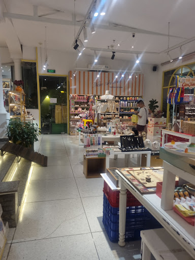 OHQUAO Living etc. - Gift Shop in Thao Dien