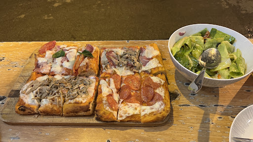 Oliver's Pizza photo 3 in Thao Dien