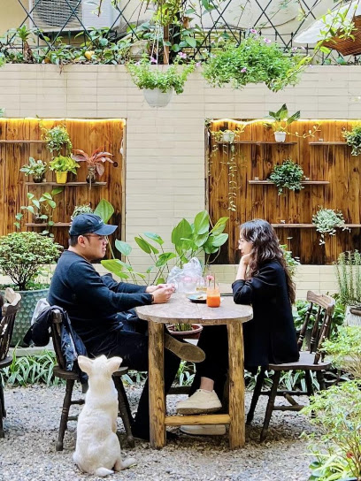 One Day at a time - Tô Ngọc Vân Coffee shop in Ha Noi - exterior