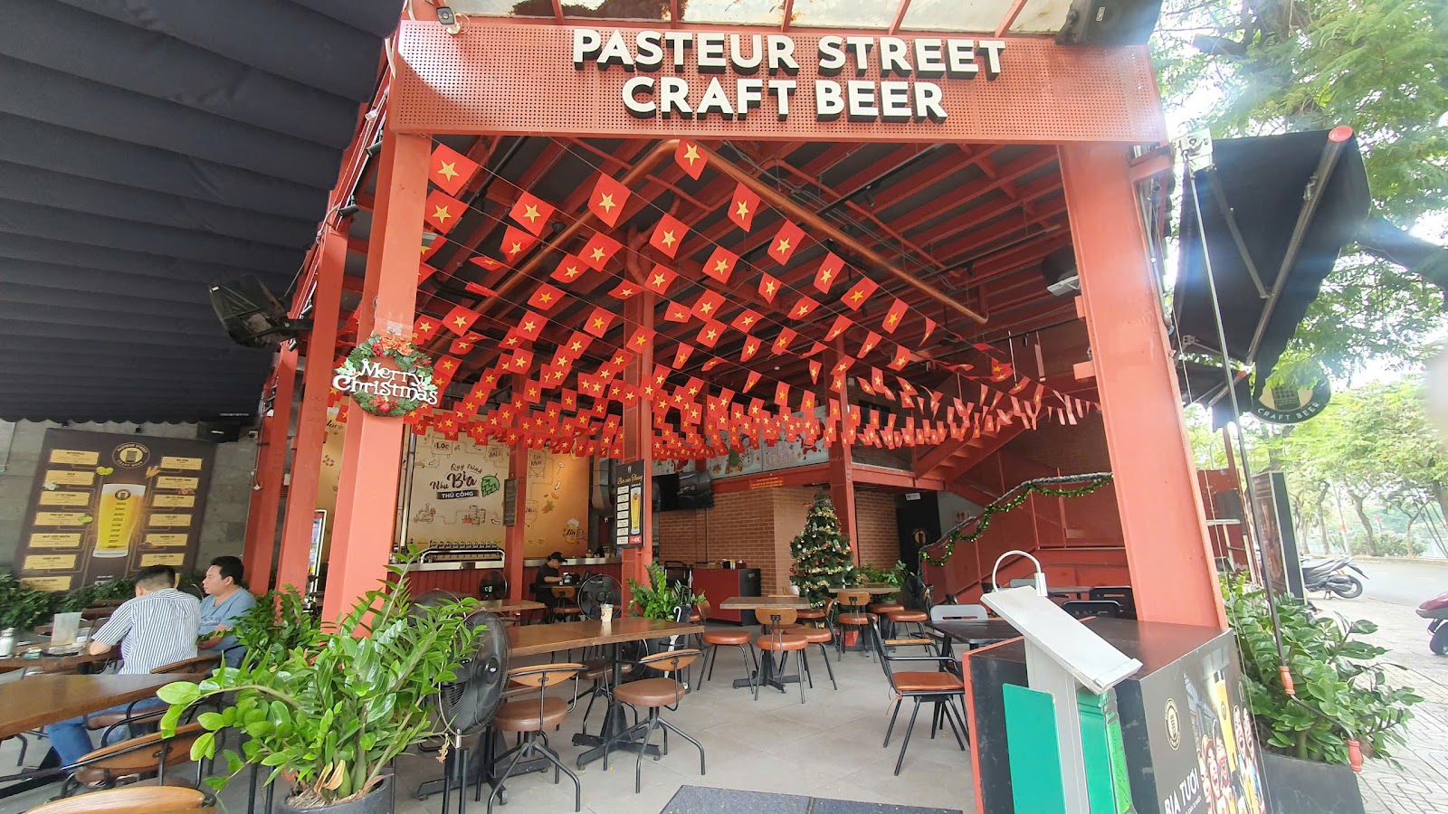 Pasteur Street Craft Beer Hoàng Sa - Premium Local Craft Beer in HCMC - Brewpub in Thao Dien