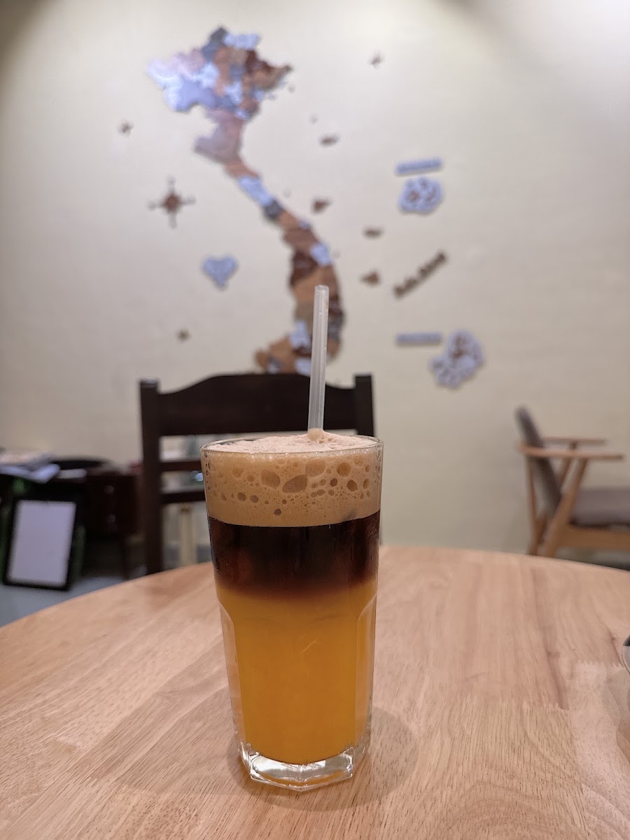 PhinPhin - Salted coffee , smoothie bowl & all day breakfast photo 3 in Thao Dien