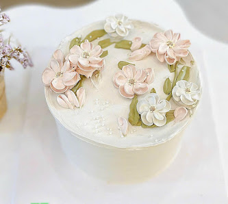 Decorated Sugar Flower Cake