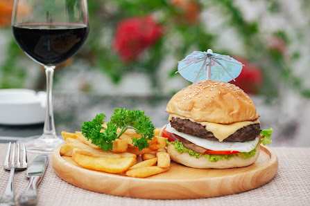 Pine & Dine Skybar and Restaurant photo 3 in Thao Dien