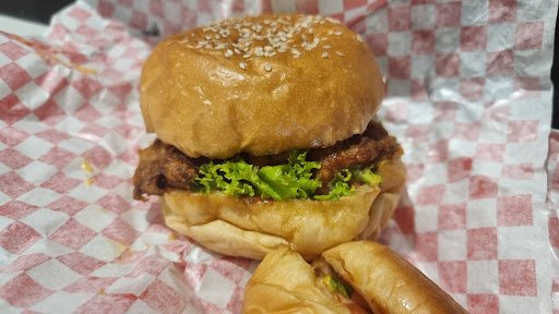 Pingu's Burger photo 4 in Thao Dien