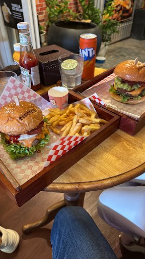 Pingu's Burger photo 5 in Thao Dien