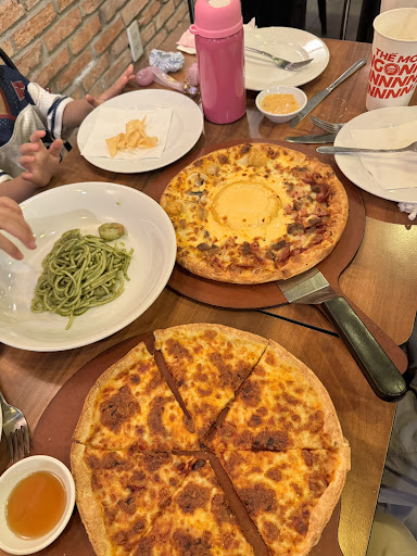 Pizza Hut photo 1 in Thao Dien