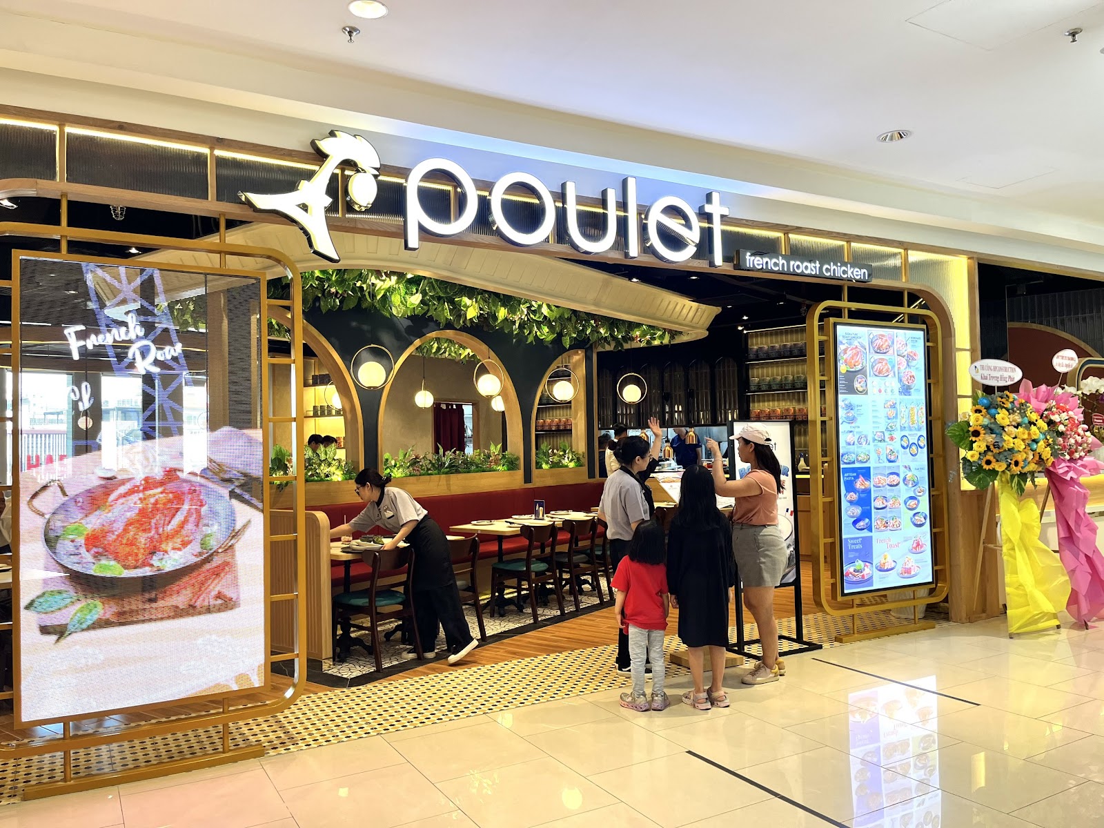 Poulet Việt Nam Sài Gòn Centre - French Restaurant in Thao Dien