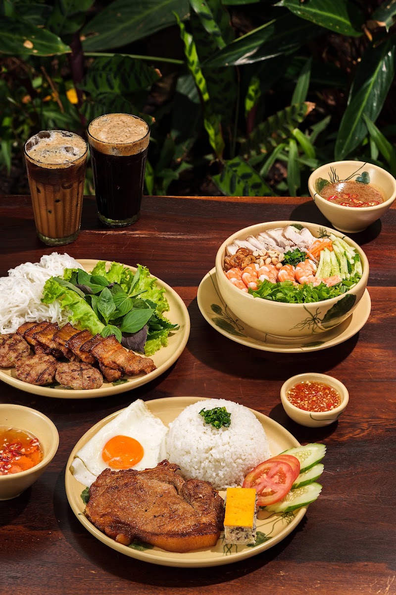 Quán Bụi Garden 3 (Complex), An Khánh - Authentic Vietnamese Cuisine photo 4 in Thao Dien